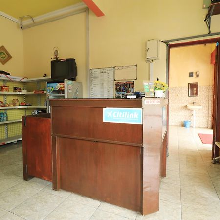 Penginapan Pondok Rizqi Syariah Brebek Esterno foto